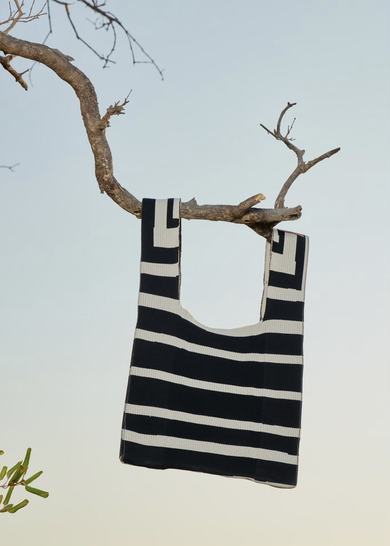 Holiday Tote Black Stripes